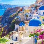 Kenapa bangunan di Santorini berwarna putih dan biru