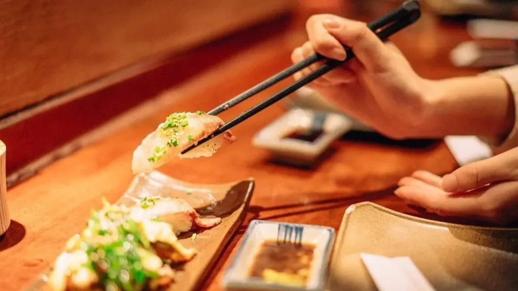 Apakah Makanan Mentah Jepang Aman Dikonsumsi?