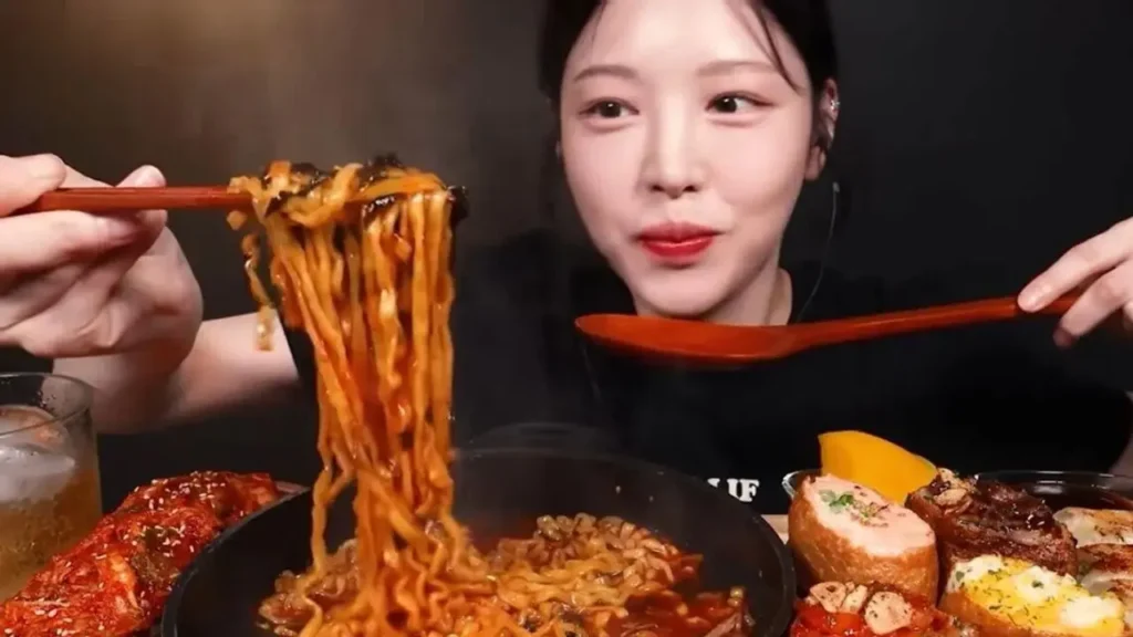 Kenapa orang korea suka makan mie